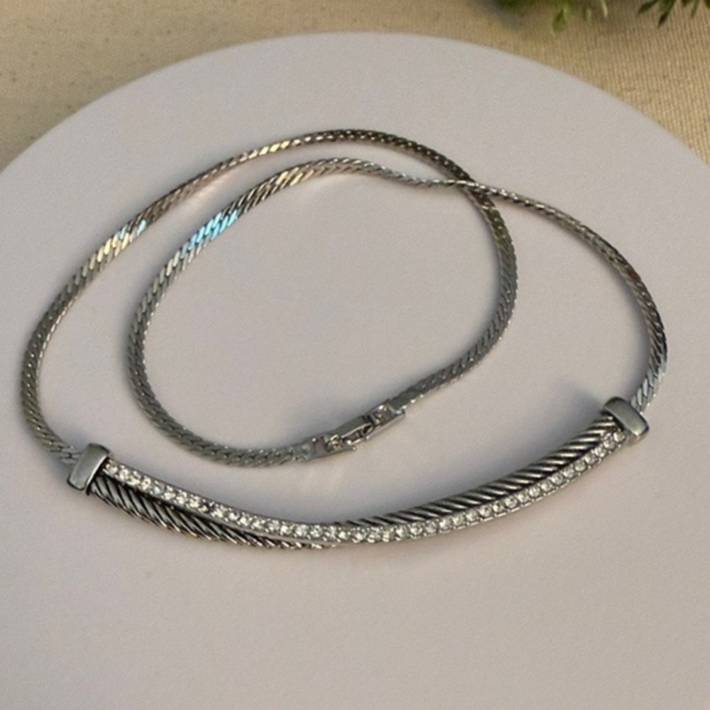 Twisted Silver with a rhinestone women’s Necklace